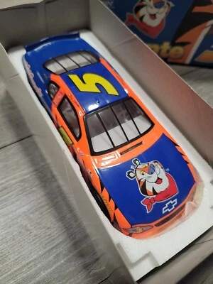 Terry Labonte #5 Kellogg’s 2002 Monte Carlo 1/24 Nascar Diecast By Action rare - Image 1 of 4