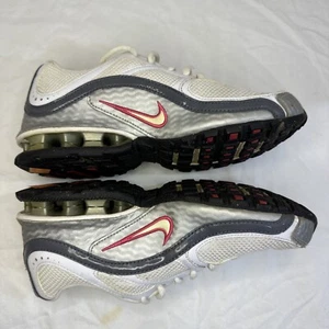 Nike Reax Run 5 Size 6 Woman's Silver Pink White - Picture 1 of 16