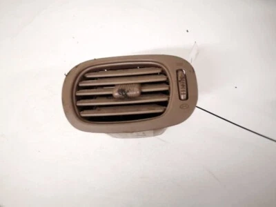 Chrysler Voyager 2002 ventilación de tablero (rejilla de ventilación de aire) 0sc95trmaa, Genu #1502984-06 Foto 1 de 4