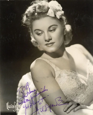 Signed Portrait of Hildegarde - Autographs of Famous People - Autographs of Famo Cover
