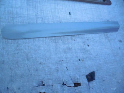 Riviera 1995 1996 1997 1998 carrocería lateral derecha cuarto moldura OEM usado plateado Foto 1 de 4