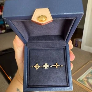 Louis Vuitton Idylle Blossom Ring, 3 Golds and Diamonds - Picture 1 of 9