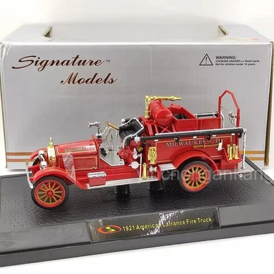 1:32 American Mint Signature Series 1921 Lafrance Fire Truck collectible - Image 1 of 4