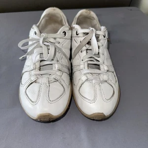 Women’s Diesel Whitney Low Top Lace Up White Leather Sneakers Sz 6 - Picture 1 of 5
