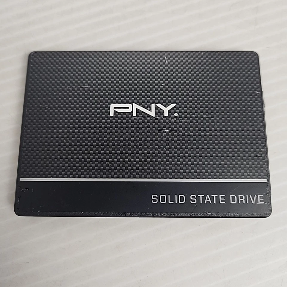 PNY CS900 SSD 240GB 2.5" Sata III 6Gb/s Solid State Drive SSD7CS900-240-RB - Image 1 of 4