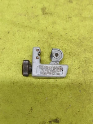 Superior Tool Pro-Line Pipe Cutter 1/8" To 7-8" OD 3mm to 22mm Made in USA - Image 1 of 2