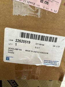 GM 22620519 RH Head Lamp W/Amber Turn Signal 1999-04 Chevy Alero NOS - Picture 1 of 20