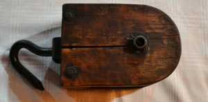 ANTIQUE WOODEN PULLEY STEAMPUNK  MAN CAVE VINTAGE PRIMITIVE - Picture 1 of 4