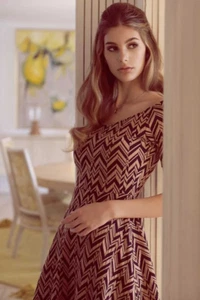 Everly Lila Zig Zag Print Open Shoulder Dress - Foto 1 di 9