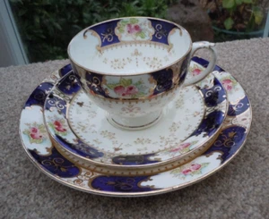 ANTIQUE VINTAGE DIAMOND CHINA TEA SET TRIO HAND PAINTED COLBALT BLUE FLORAL - Picture 1 of 6