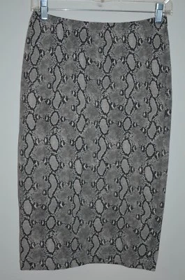Falda Michael Kors Gris Estampado Serpiente 58% Rayón Tejida Recta Talla 6 Hecha en Italia Foto 1 de 4