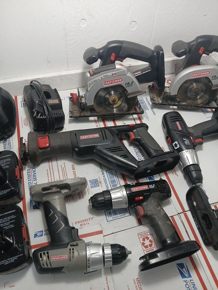 Craftsman 19.2 V Tool Lot Reciprocating Saw Drill Circular Saw Battery Tested - Image 1 of 4