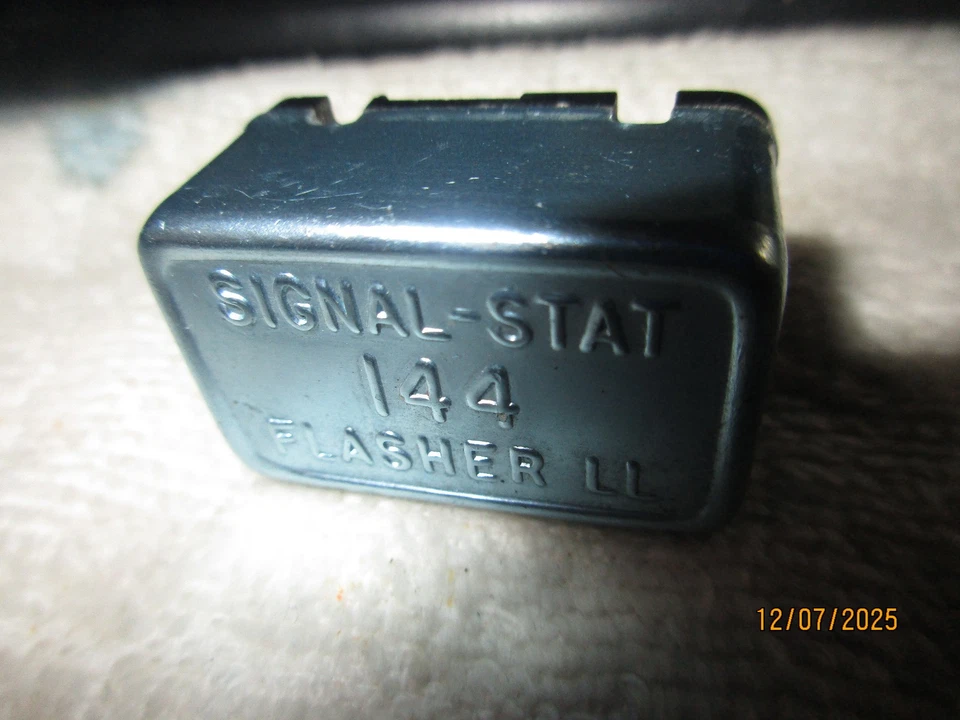 1964-65 144 SIGNAL STAT 2 PRONG FLASHER GTO LEMANS real gm original pontiac - Image 1 of 1