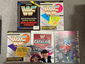 Cataloghi merchandise retrò WWF WWE dalla rivista WWF SHOPZONE 1991 92 93 94 - Foto 1 di 5