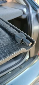 Honda EK Civic Parcel Shelf Pegs Clips - Picture 1 of 4