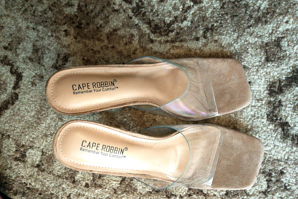 Cape Robbin Womens Ahmee (See Through) Crystal Heels Size 8.5 - Image 1 of 4