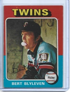 Bert Blyleven 1975 Topps Baseball Card #30-Minnesota Twins - Picture 1 of 2