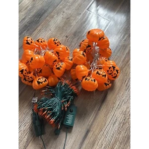 Orange lights and pumpkin lights halloween - Picture 1 of 1