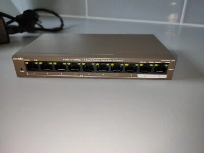 TEF1110P-8-102W 8-Port10/100Mbps+2 Gigabit Desktop Switch With 8-Port PoE  uk - Image 1 of 4