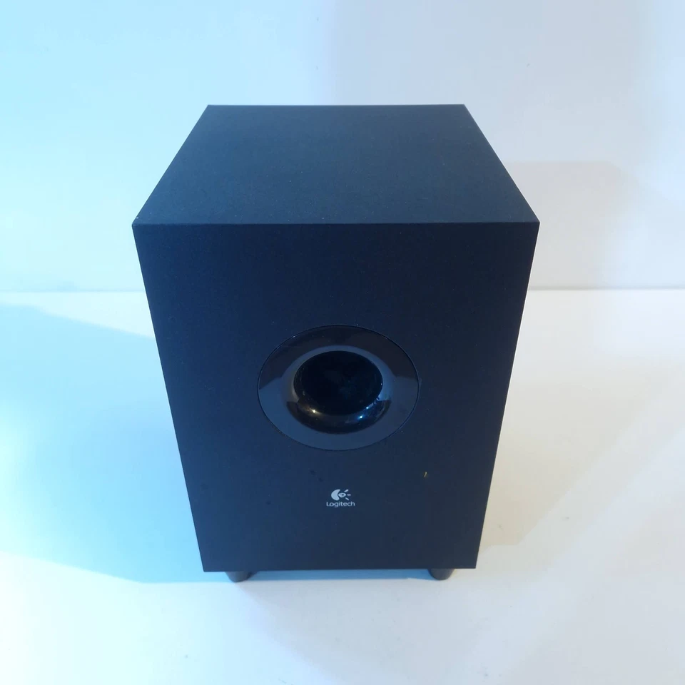 Logitech Z506 5.1 Surround Sound Lautsprechersystem Subwoofer funktioniert ohne Stecker - Bild 1 von 4