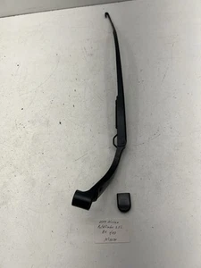 2017-2019 Nissan Pathfinder Windshield Right Wiper Arm OEM. - Picture 1 of 7