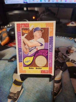 2001 Topps American Pie #BBWM-DS Duke Snider Woodstock Relics - Image 1 of 2