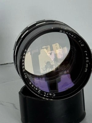 Montaje estándar Carl Zeiss f/2 85 mm ARRI para cámara de película de 35 mm Foto 1 de 4