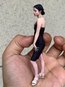 1/18 Europa Negro Correa Vestido Niña Escena Miniatura Figura Muñeca Para Coche Modelo Juguete - Imagen 1 de 19