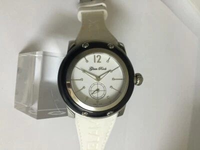 Glam Rock Women’s SWISS MADE GR10005 WHITE DIAMOND DIAL Rubber white band watch - Image 1 of 4