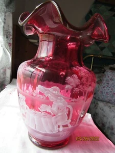 Fenton 2001 #1616 Q2 Tea Party Mary Gregory Collection Cranberry Vase - Picture 1 of 9