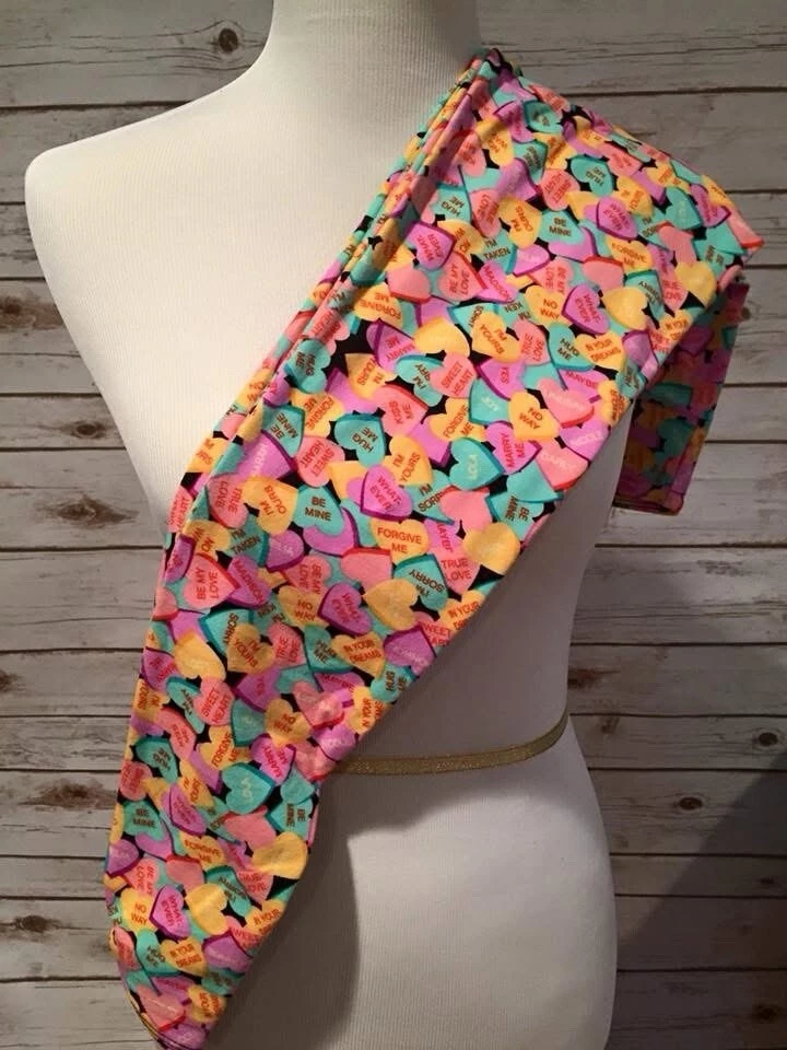 Women’s TC LuLaRoe Conversation Valentine Heart Leggings  - Image 1 of 3