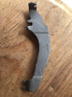 PLYMOUTH CHRYSLER DODGE ALAVANCA DE FREIO DE ESTACIONAMENTO TRASEIRA FABRICANTE DE EQUIPAMENTO ORIGINAL 10 POLEGADAS 3880629 ESQUERDA - Imagem 1 de 4