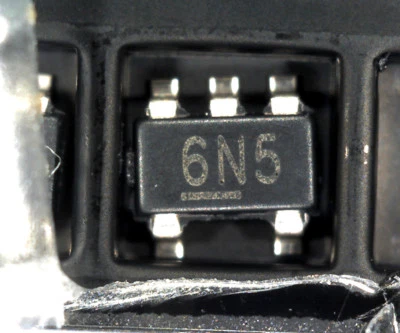 10 x Micrel MIC5365-2.85YD5-T5 smd regulator smd 6N5  - Image 1 of 2