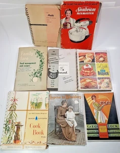 Lot 8 Vintage Cookbooks Manuals Recipes 1920's-1960's Embroidery Sunbeam Servel - Imagen 1 de 20
