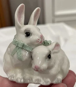 Vintage Bunny Rabbit Irish Dresden Porcelain Ireland Figurine Green Ribbon 2”A+ - Picture 1 of 5