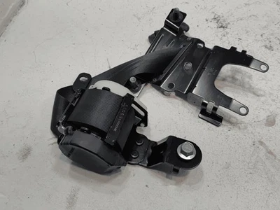 Honda Pilot 2016-2022 trasero central segunda fila cinturón de seguridad retractor OEM Foto 1 de 4