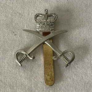 Vintage BRITISH ARMY PHYSICAL TRAINING PT CORPS RAPTC Cap Baret Badge - Bild 1 von 4