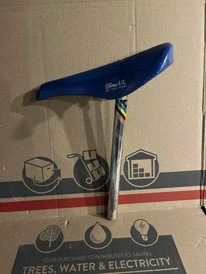 🍀OLD SCHOOL BMX 1980’s BLUE ELINA SEAT 22.2 - Image 1 of 4