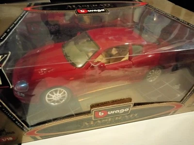 Bburago Gold Collection 1/18. Maserati 3200 GT De 1998 - Immagine 1 di 4