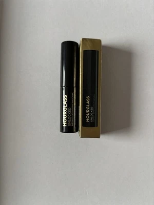 Hourglass Unlocked Instant Extensions Mascara 5g BNIB - Imperfect Box - Image 1 of 3
