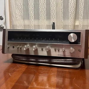 Pioneer SX-690 AM/FM Stereo Receiver Powers On - Picture 1 of 20