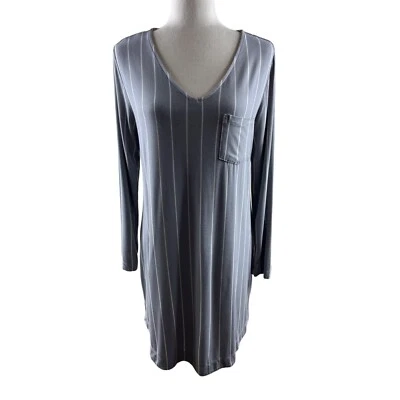 Soma Cool Nights Manga Larga Cuello en V Rayas Pijama Camisa para Dormir Pequeño Castillo Gris Foto 1 de 4