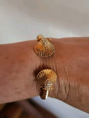 LILLY PULITZER Shell Search Oro Brazalete Brazalete Bisagras Cristal Vieira Foto 1 de 4