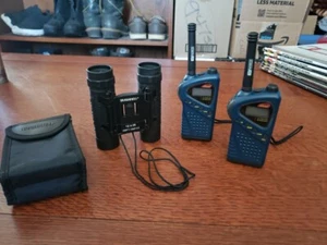 Unwired Ufr807 -2- Two Way Radios Works W/ Bushnell Binoculars 12 X 25 - Zdjęcie 1 z 16
