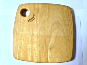 Dansk kleines quadratisches Holz Schneidebrett hängend 7" x 7" - Bild 1 von 5