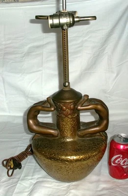 ANTIGUO COCINA OLIVA SC. LÁMPARA ESCULTURA ESTATUA DAMA DESNUDA ART DECO DE BRONCE REVESTIDA Foto 1 de 4