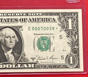1981A STAR NOTE $1 DOLLAR BILL ( RICHMOND E ) Low Serial Number -UNCIRCULATED - Picture 1 of 3