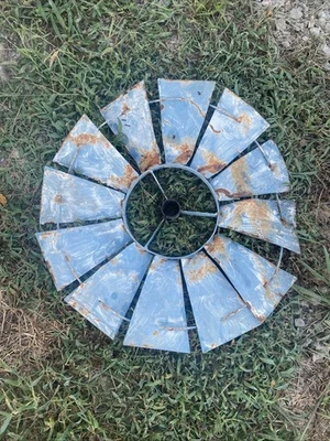 Vtd Envejecido Azul 22” Metal Molino de Viento Patio Arte Ventilador Hojas Decoración Foto 1 de 4