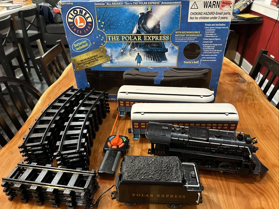 Lionel Polar Express Ready To Run G Gauge Train Set 7-11176 Runs And Sounds Nice - Image 1 of 4
