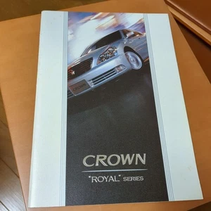 Catálogo Toyota Crown Serie Real Toyota sedán folleto vintage usado - Imagen 1 de 4